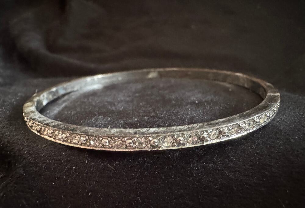 Vintage Silver Tone Rhinestone Bangle Bracelet 2.5” Diameter B040